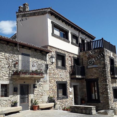 Via Caparra Superior Guest House Oliva de Plasencia Ngoại thất bức ảnh
