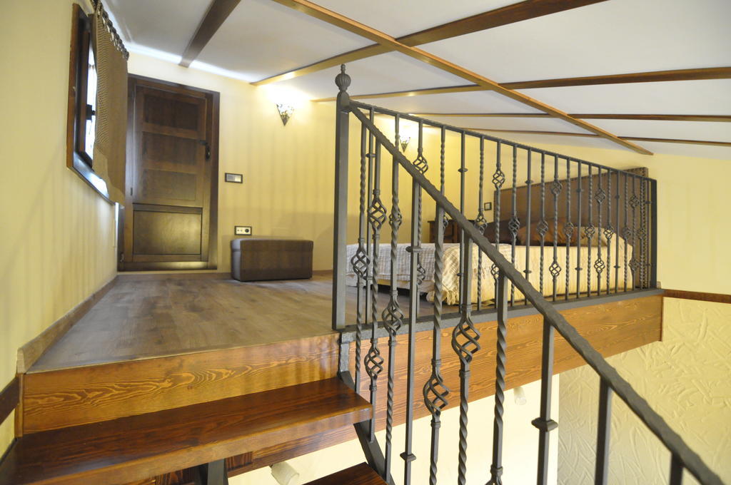 Via Caparra Superior Guest House Oliva de Plasencia Phòng bức ảnh