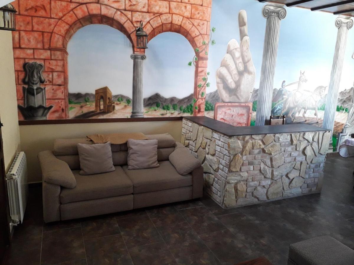 Via Caparra Superior Guest House Oliva de Plasencia Ngoại thất bức ảnh