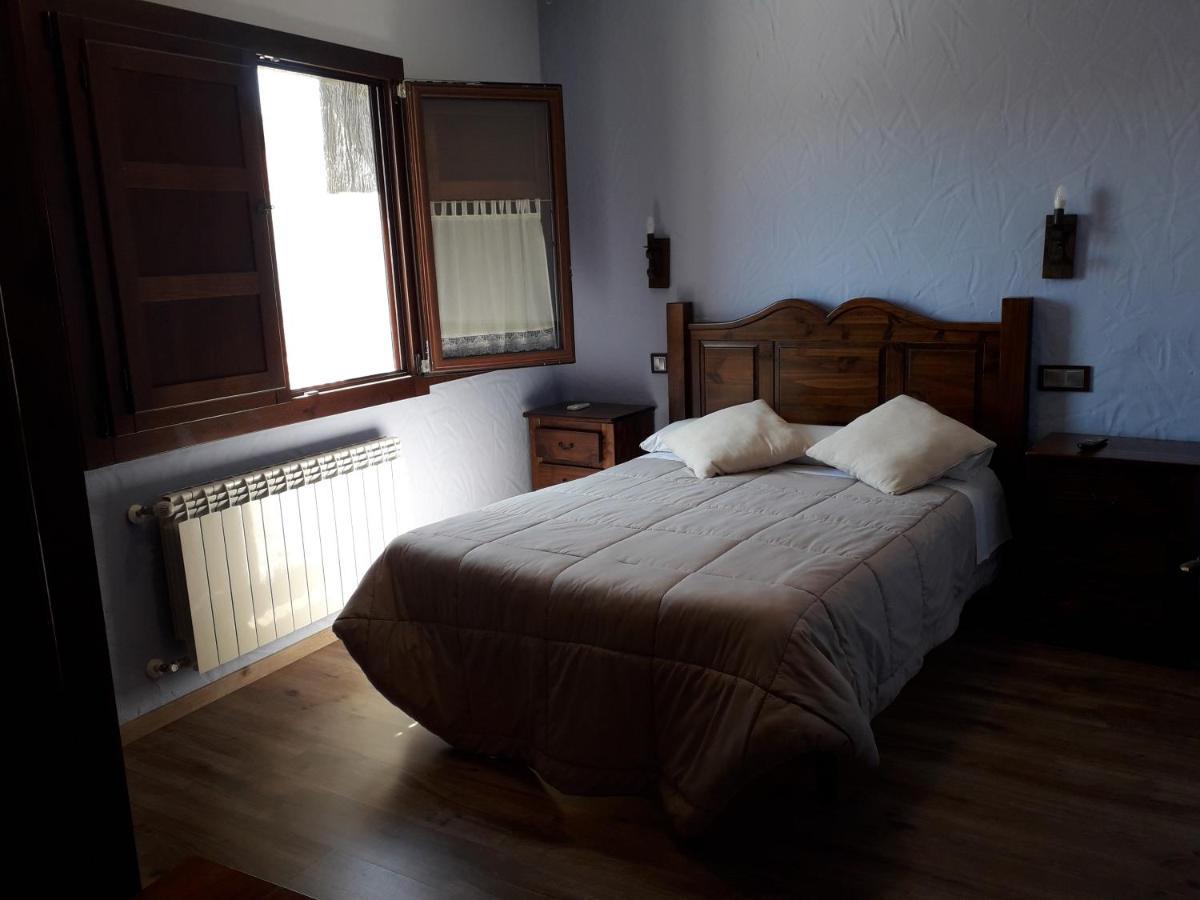 Via Caparra Superior Guest House Oliva de Plasencia Ngoại thất bức ảnh
