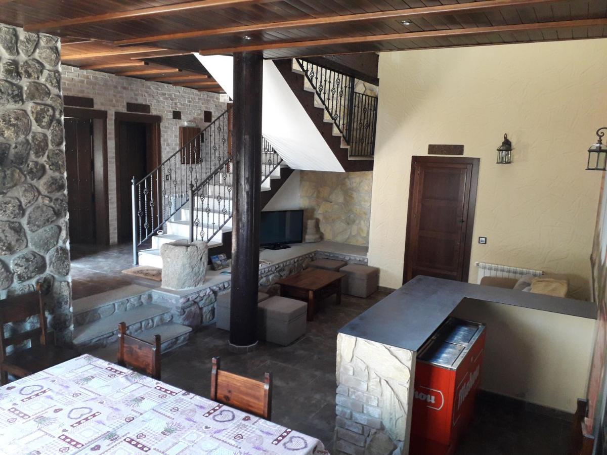Via Caparra Superior Guest House Oliva de Plasencia Ngoại thất bức ảnh